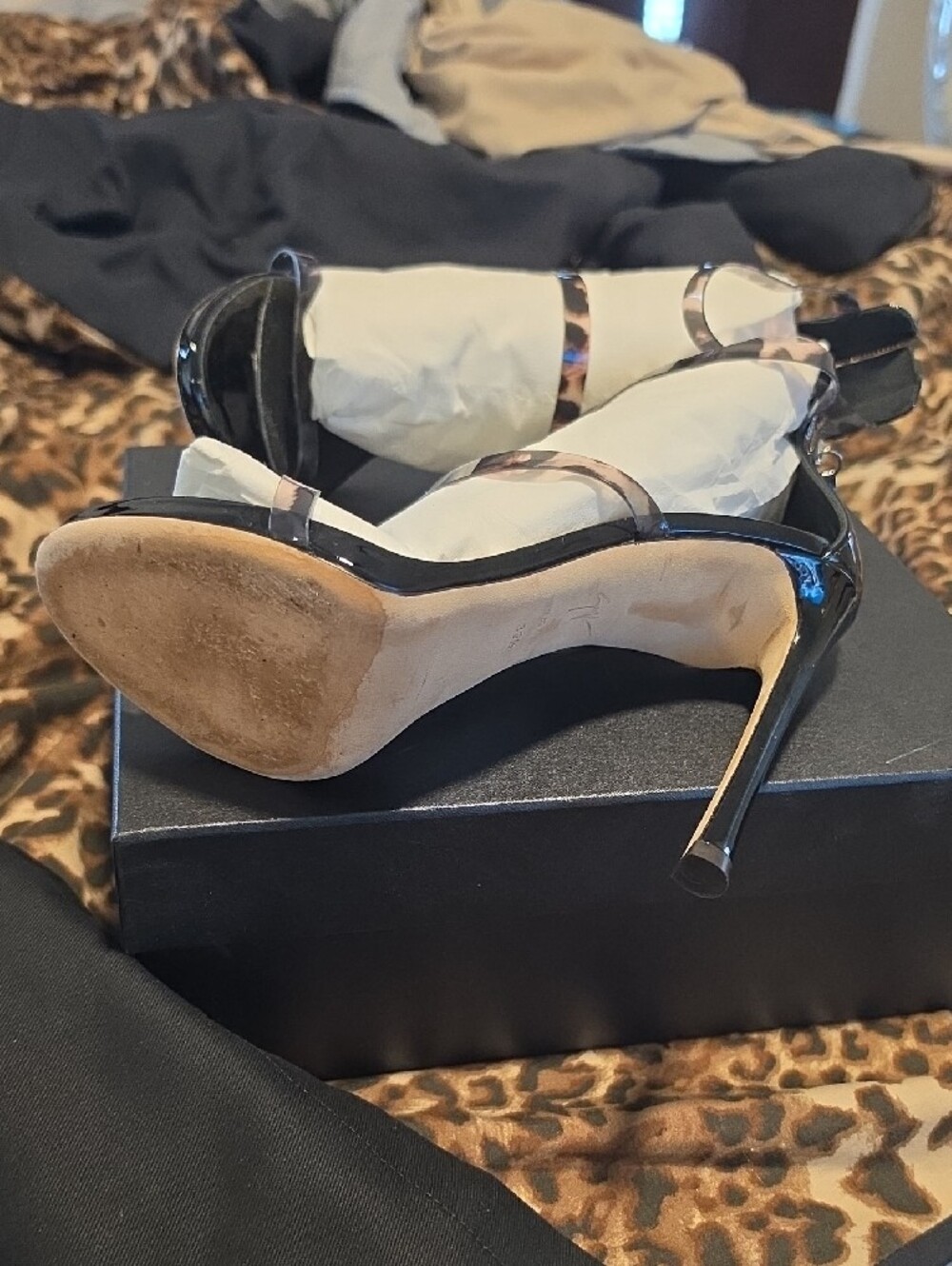 Shoes - Picture 5 of 6
